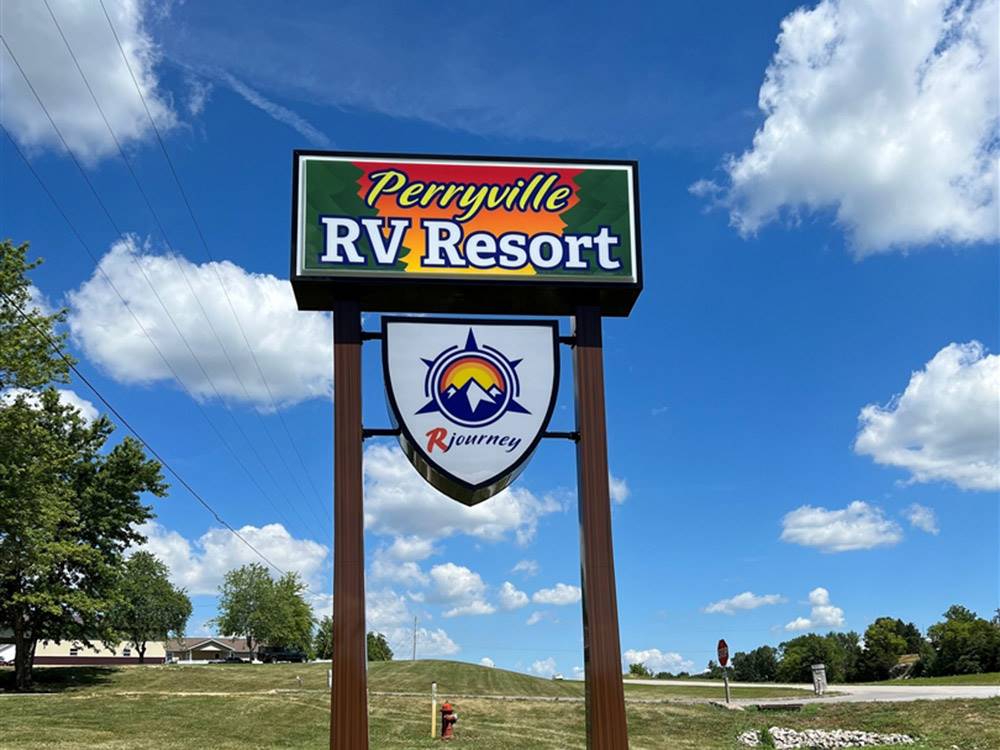 The front entrance sign at PERRYVILLE RV RESORT BY RJOURNEY