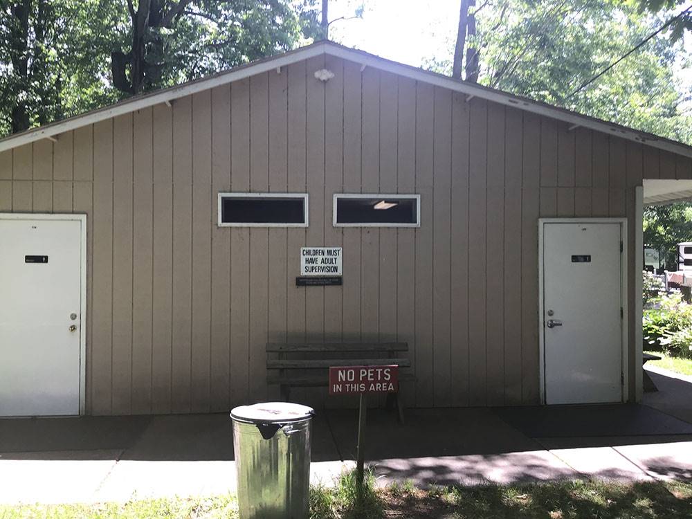 Restroom buildings at Cherokee Park Campground