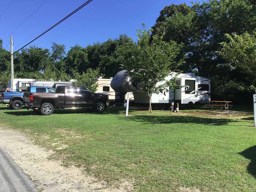 A group of grassy RV sites at BIG OAKS FAMILY CAMPGROUND