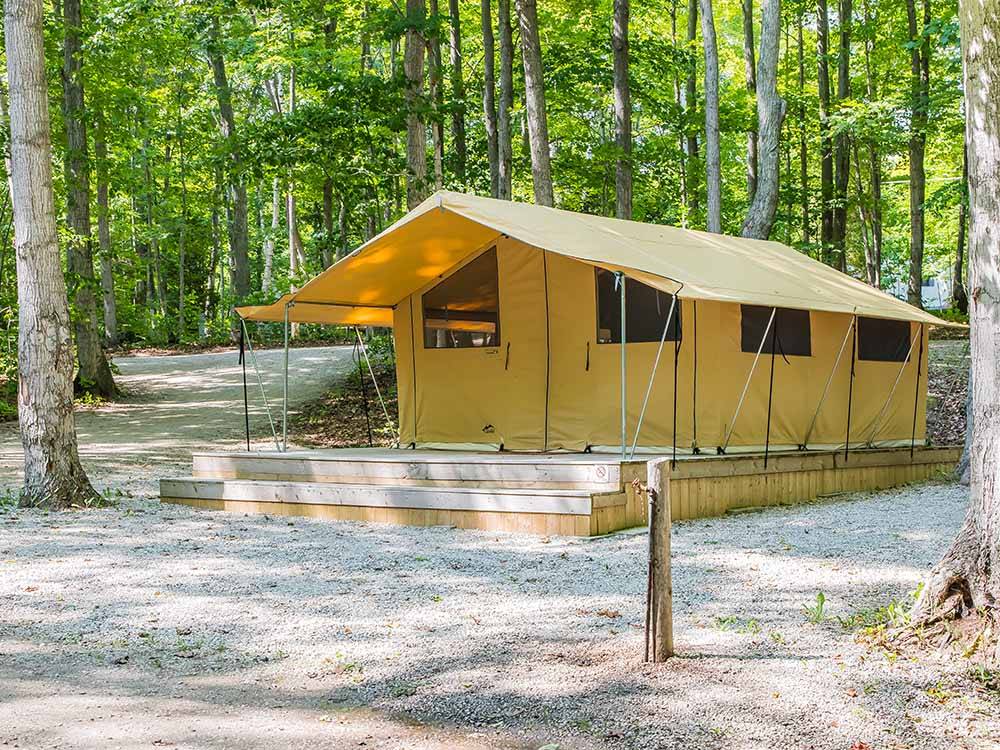 The rental Safari cozy-camp tent at SUMMER HOUSE PARK