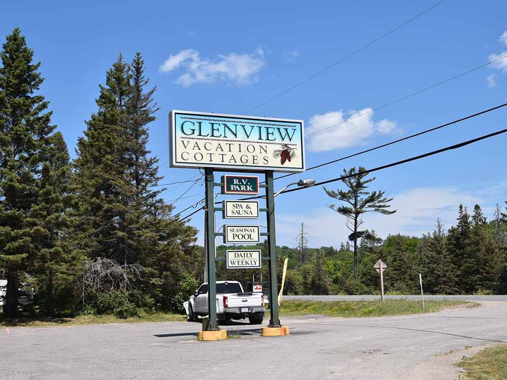 The front entrance sign at GLENVIEW COTTAGES & RV PARK