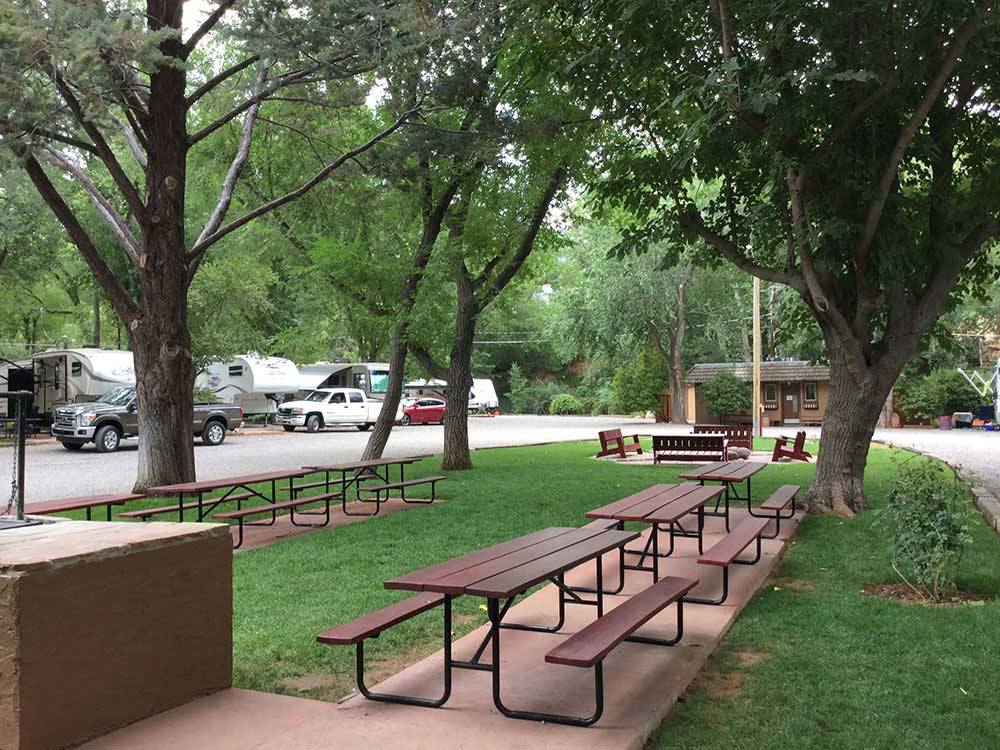 Picnic tables and trailers camping at RANCHO SEDONA RV PARK