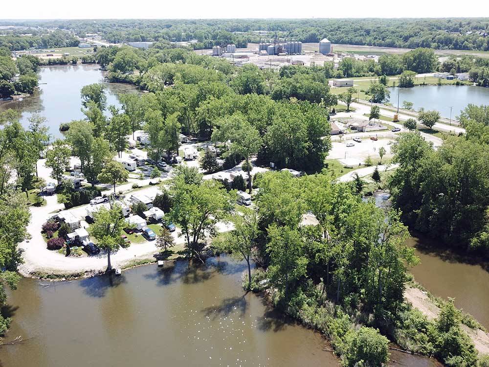 Aerial view of the campground and lake at CAMELOT CAMPGROUND QUAD CITIES