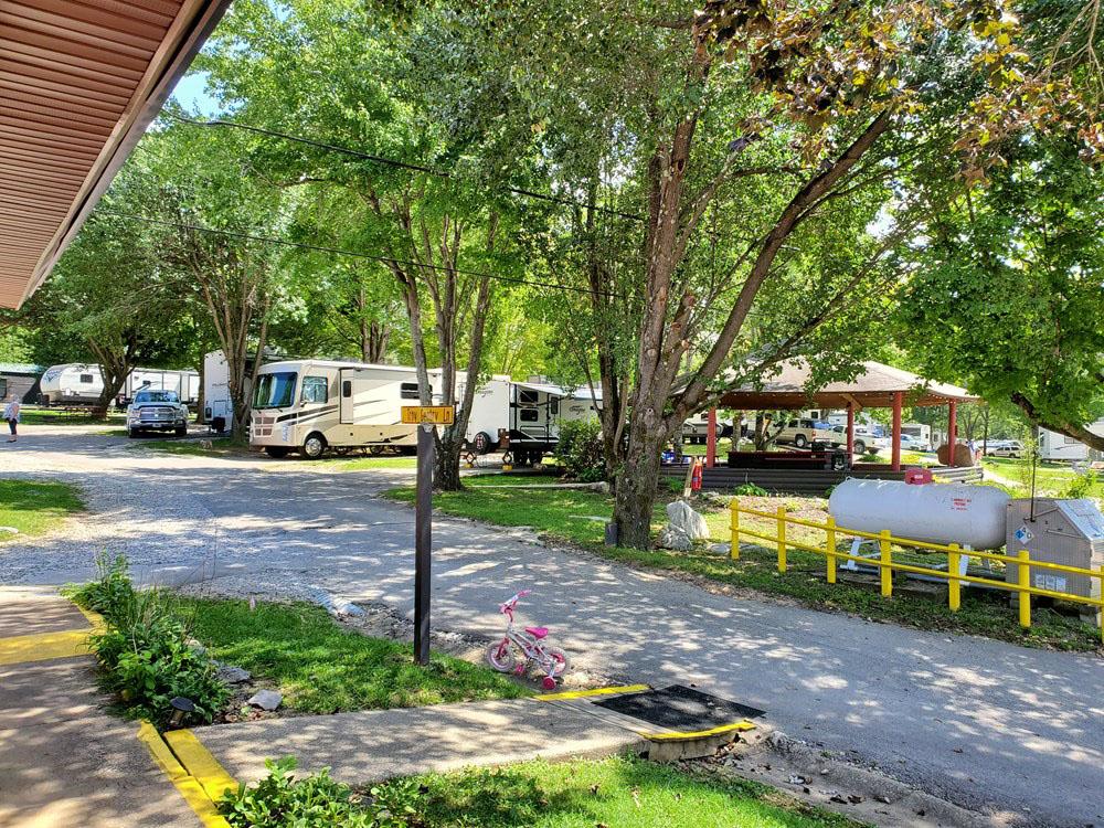 The road going thru the  campground at RENFRO VALLEY KOA HOLIDAY