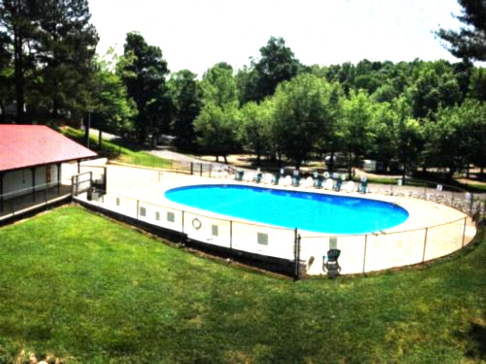 View of pool at Indian Point RV Park