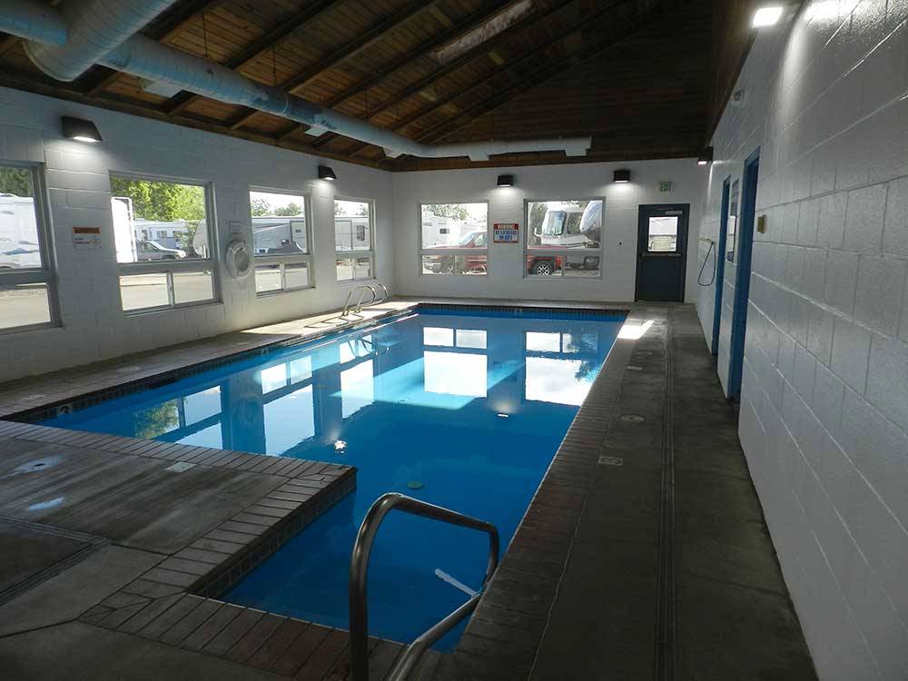 Indoor pool at BLUE OX RV PARK