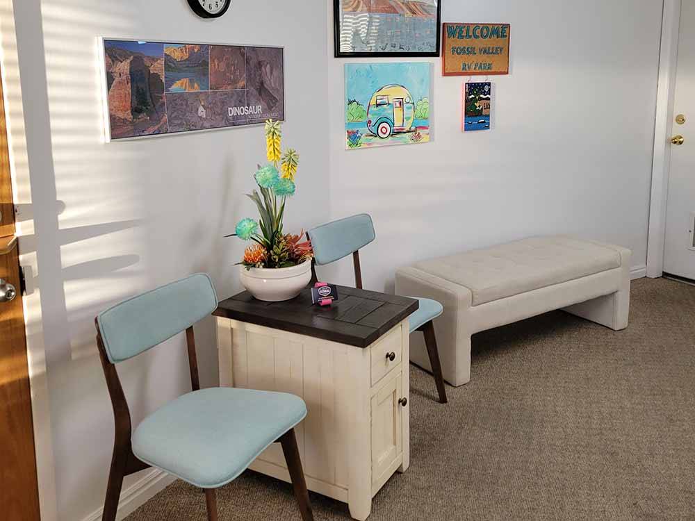 The seating area in the registration office at FOSSIL VALLEY RV PARK