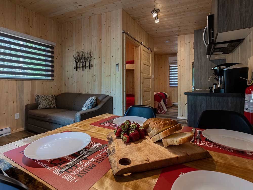 A view inside of the rental cabin at CAMPING COLIBRI