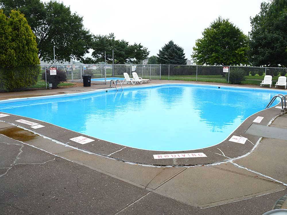 Swimming pool at campground at INTERSTATE RV PARK