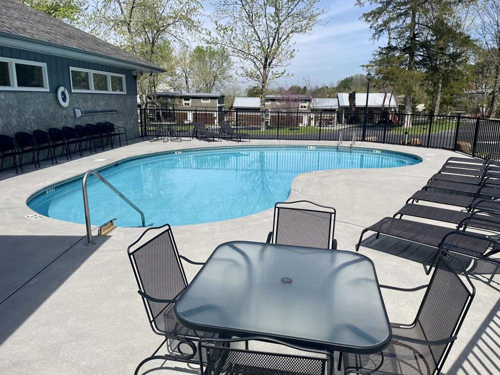 Swimming pool at FOOTHILLS RV PARK & CABINS