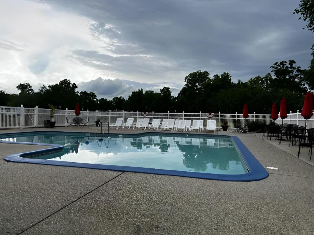 Pool at site Bayou Wilderness RV Campground