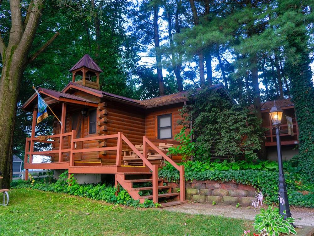 Rental cabin from the side at Shipshewana Campground North Park & Amish Log Cabin Lodging