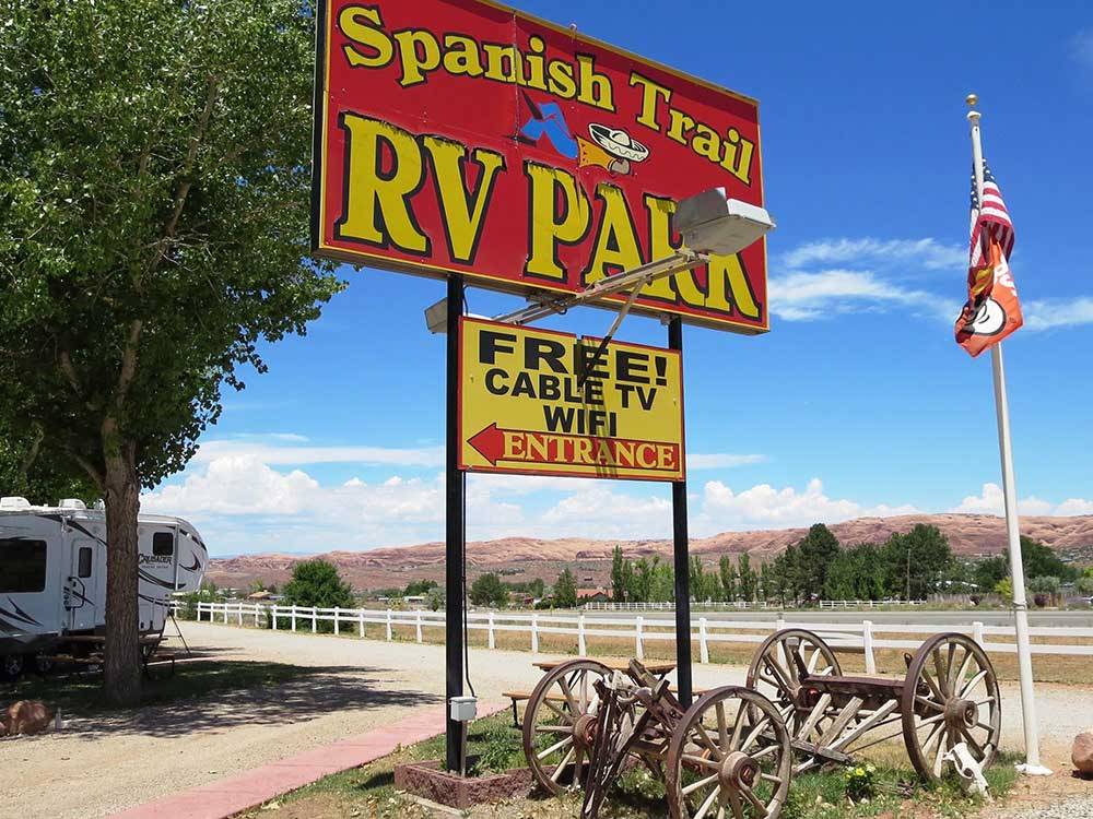 The front entrance sign at SPANISH TRAIL RV PARK