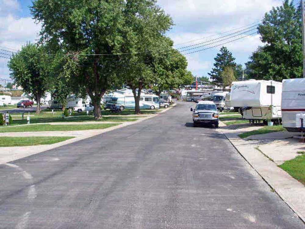 The road leading thru the RV sites at BEACON RV PARK