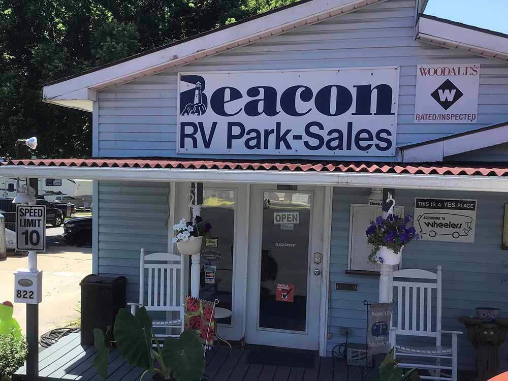 Exterior view of front office at BEACON RV PARK