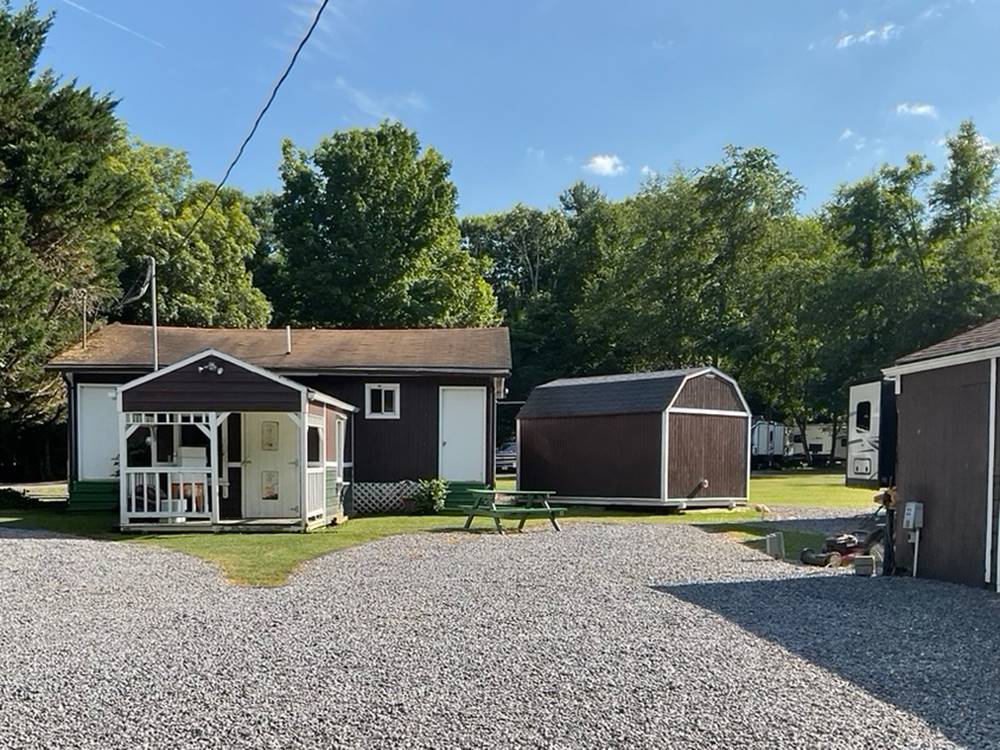 Rental buildings at Buckhorne Country Store and Campground