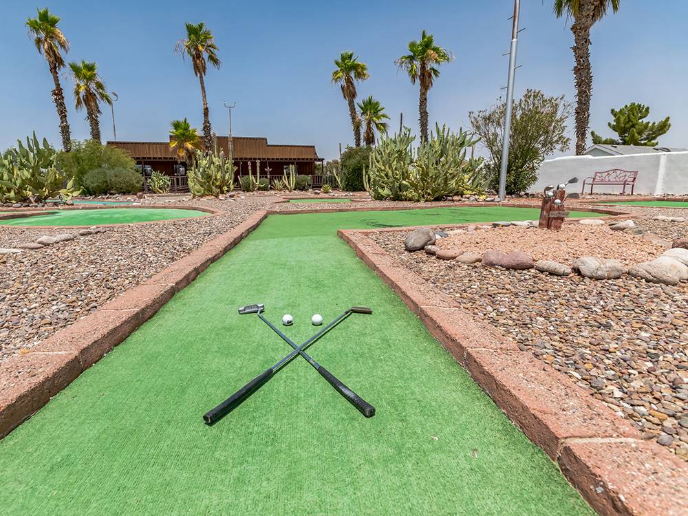 Mini golf area