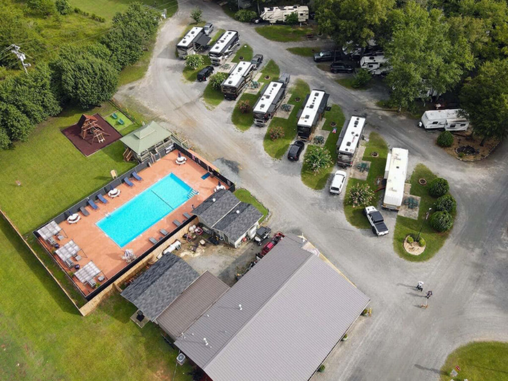 Park overview at Twin Oaks RV Park