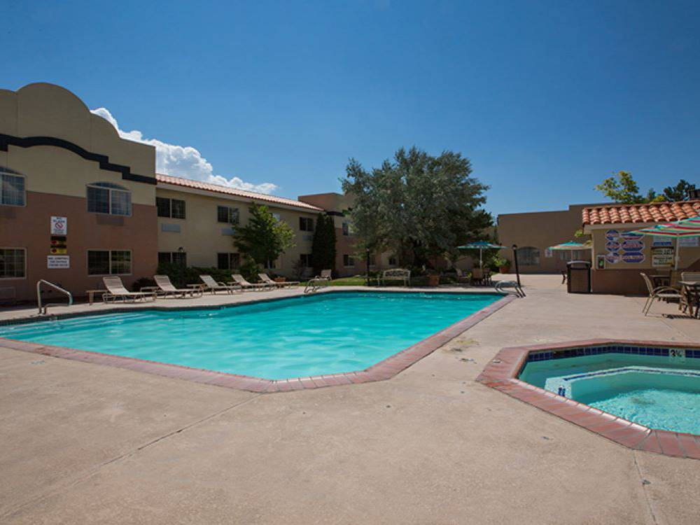 Swimming pool and hot tub at Gold Dust West Casino & RV Park