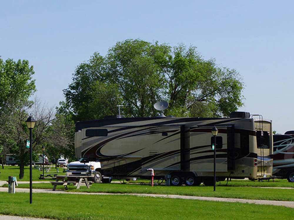 Fifth wheel parked onsite at RV PARK AT HOLLYWOOD CASINO JOLIET