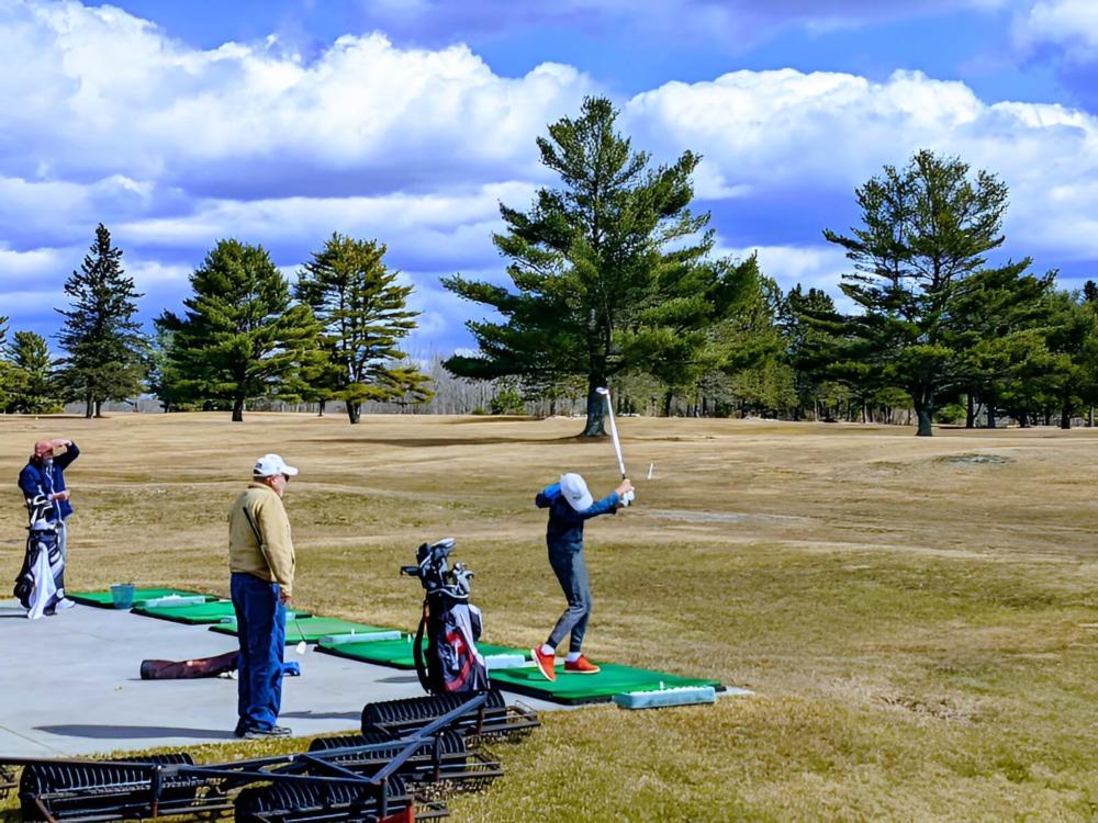 Golf at site Fogg Brook Resort