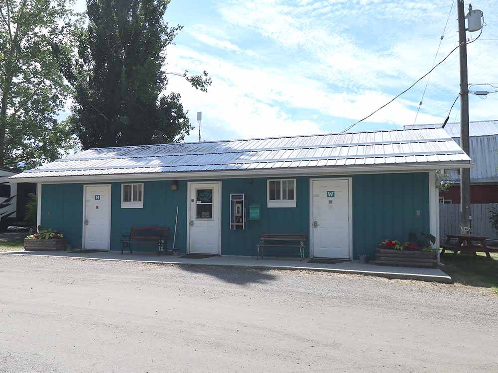 Blue campground office at PAIR-A-DICE RV PARK