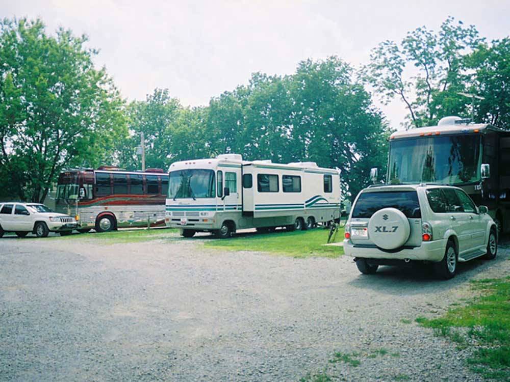 RVs camping at SHARP RV PARK
