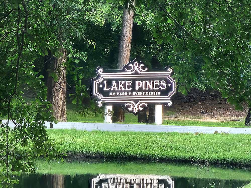 The front entrance sign at LAKE PINES RV PARK & CAMPGROUND