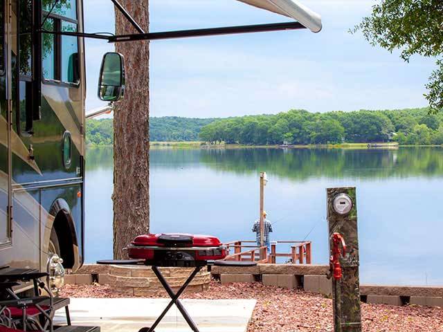 Twin Lakes Camp Resort