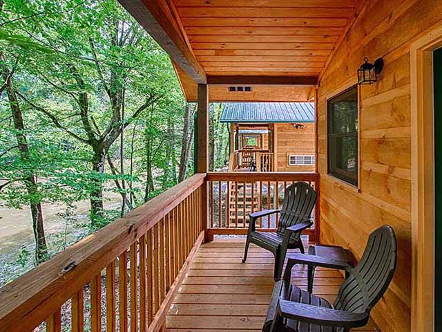 Views of the Pigeon River from your porch!