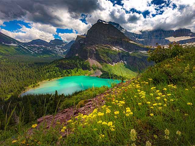 AMAZING VIEWS OF GLACIER NATIONAL PARK