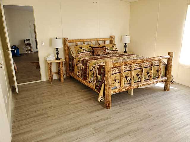 Nice large bedroom in Lodge