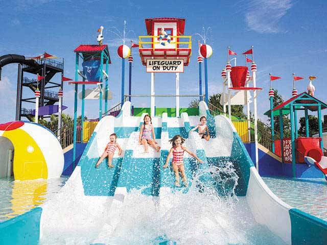 splash around at Summer Waves Water Park