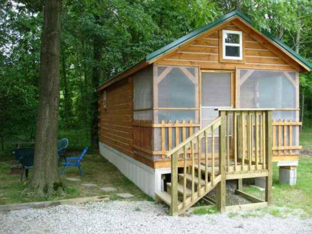 Or we have cabins for those without RVs