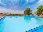 Pool at site Sun Retreats Rock River - thumbnail