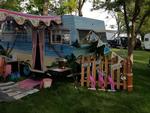 Vintage trailer at site Rivers Edge RV Park - thumbnail