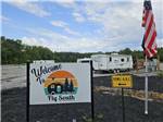 The welcome sign - thumbnail
