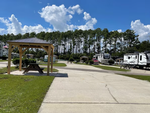 Covered picnic table Pecan Park Sun RV Communities - thumbnail