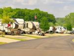 Parked RV's at site Sun Retreats Gun Lake - thumbnail