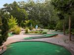 Mini golf at Sun Retreats Seashore - thumbnail