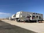 Trailers parked at site Tye RV Park - thumbnail