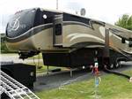 Fifth wheel trailer parked onsite at PARKVIEW RV PARK - thumbnail
