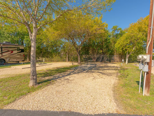 Park overview at Traveler's World RV Community