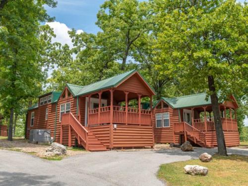 Port Of Kimberling Resort & Campground