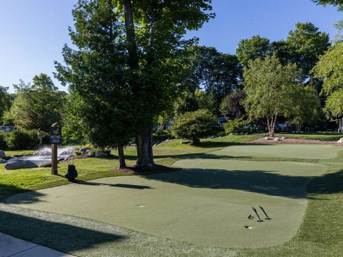 Putting green at Sun Outdoors Petoskey Bay Harbor