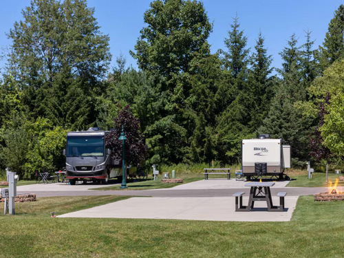 Paved site at Sun Outdoors Petoskey Bay Harbor