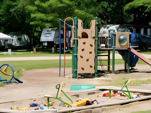 Park/play area at Ham Lake Resort