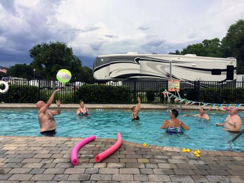 Southern Oaks RV Resort
