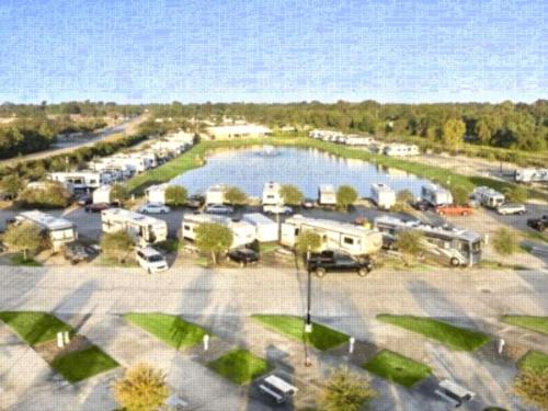 Parked RV's and trailer's at Fallbrook RV Resort