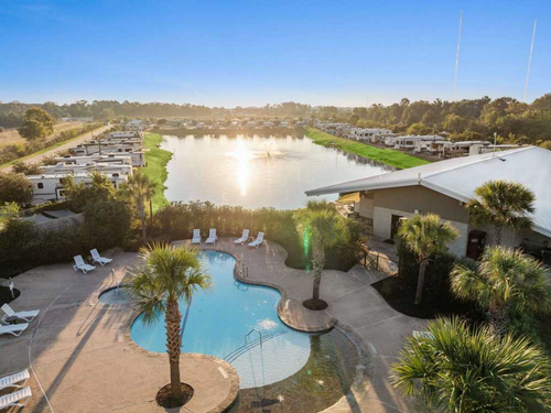 Pool area Fallbrook RV Resort
